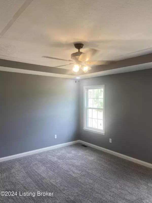 Elizabethtown, KY 42701,409 Wakefield Dr