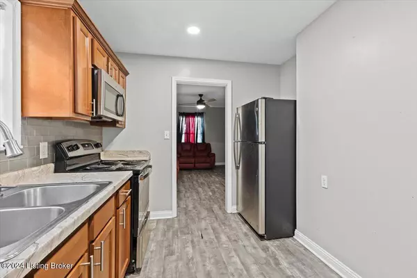 Louisville, KY 40216,1709 Theresa Ave