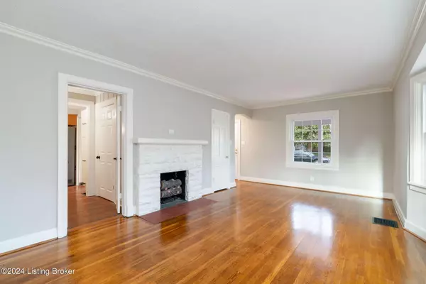 Louisville, KY 40207,3906 Elmwood Ave