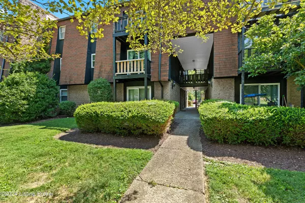 3506 Lodge Ln #227, Louisville, KY 40218