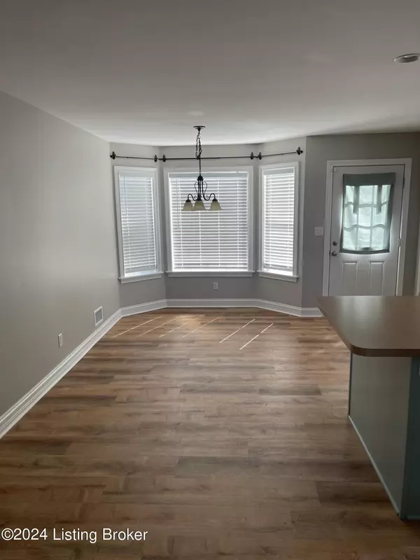 Louisville, KY 40291,8007 Village Gate Ct