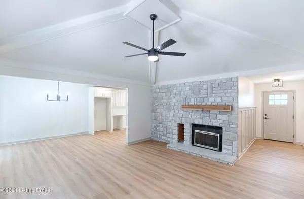 Louisville, KY 40241,4620 Middleburg Ct