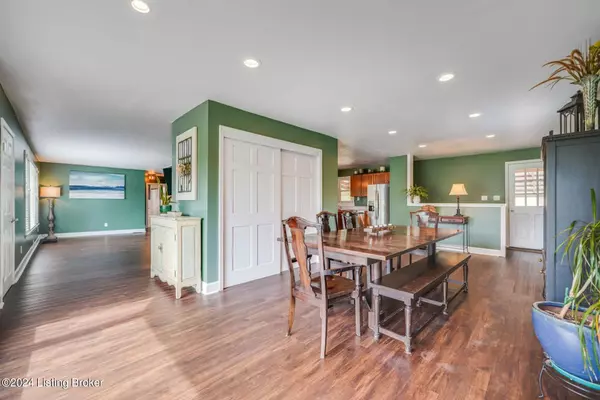 Louisville, KY 40220,3607 Hillcreek Rd
