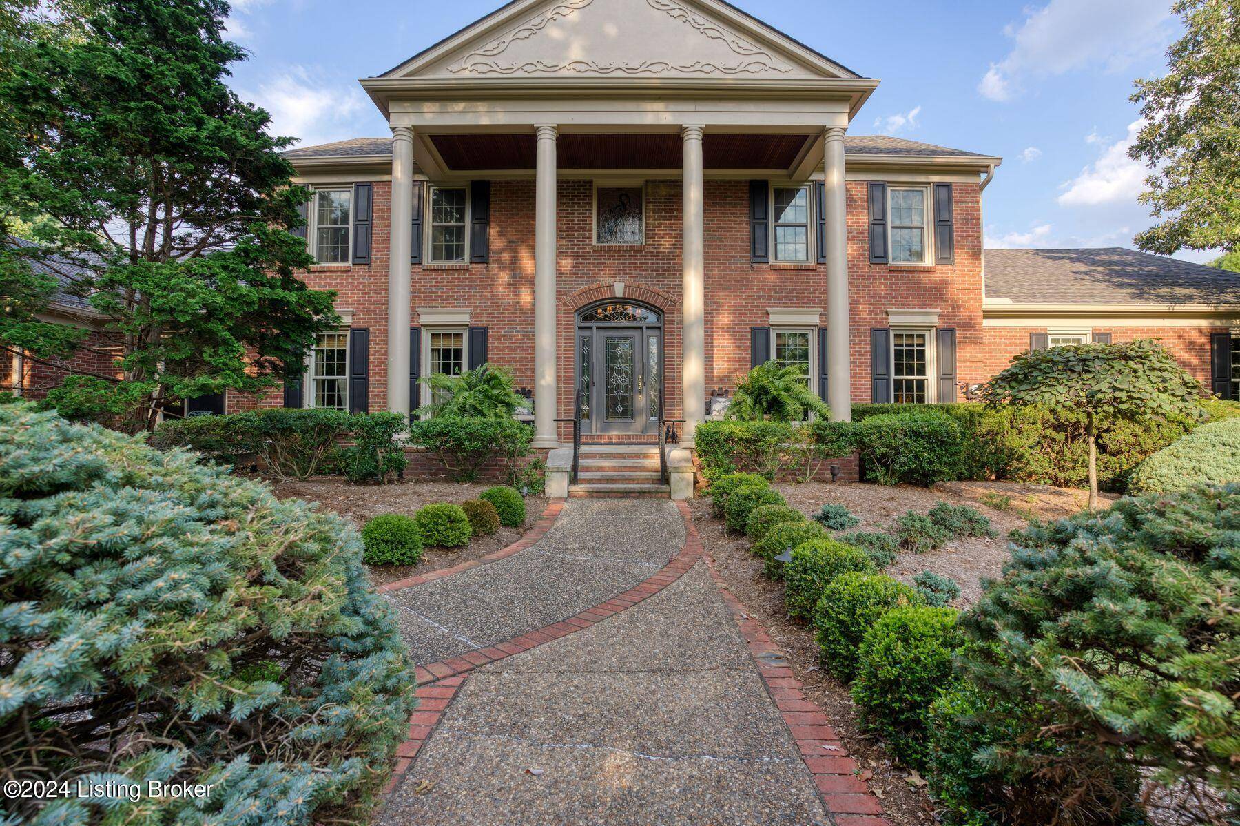 Anchorage, KY 40223,2305 Cave Spring Pl