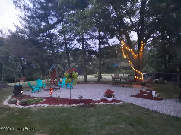 Turners Station, KY 40075,10083 Maddox ridge Rd