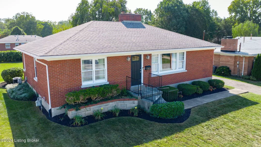3131 Hunsinger Blvd, Louisville, KY 40220