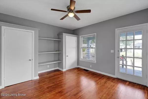 Louisville, KY 40215,1520 Sale Ave