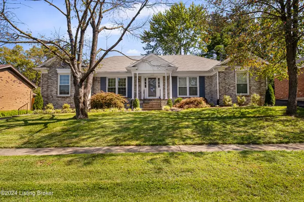 1911 Bainbridge Row Dr, Louisville, KY 40207