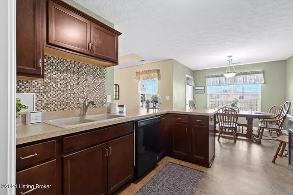 Shepherdsville, KY 40165,302 Villa Ln