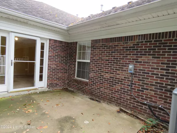 Louisville, KY 40228,8330 Delta Cir