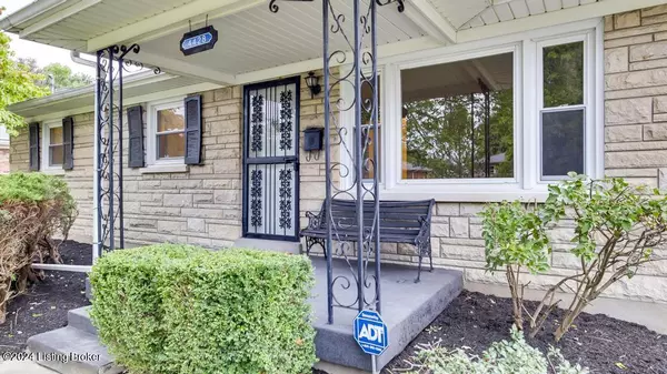 Louisville, KY 40216,4428 Charlotte Ann Dr