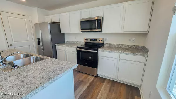 Brooks, KY 40109,157 Coral Ridge WAY