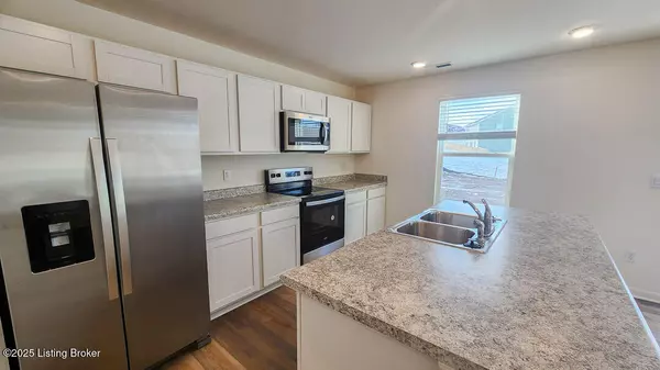 Brooks, KY 40109,157 Coral Ridge WAY