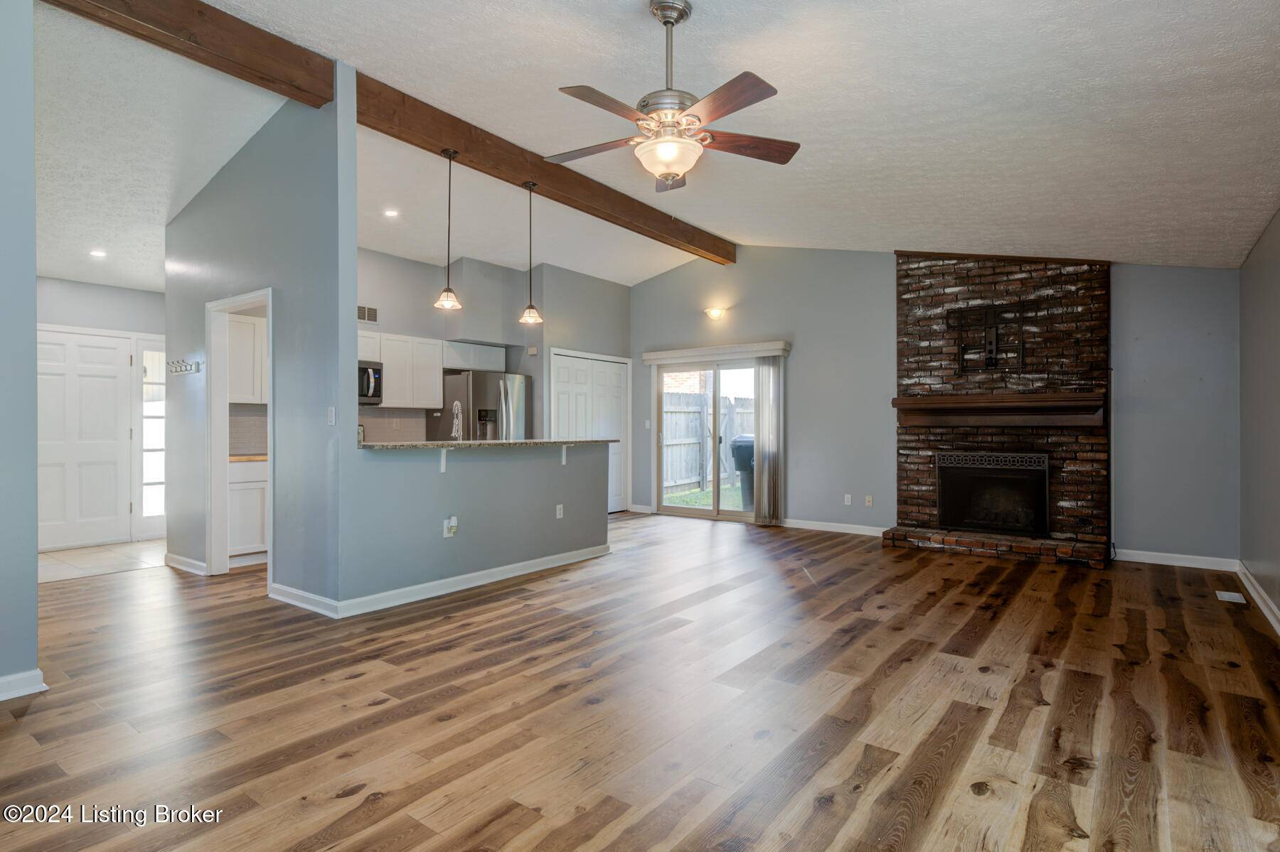 Louisville, KY 40220,9018 Wooded Glen Rd