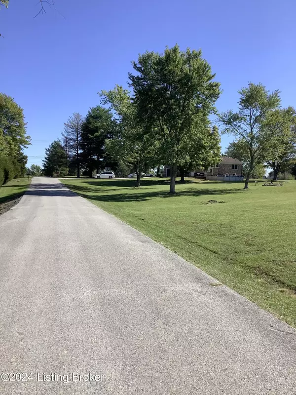 La Grange, KY 40031,838 Garden Cir