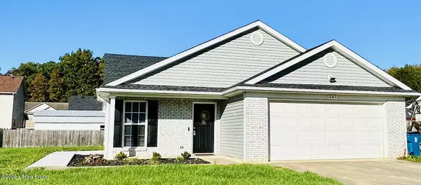 307 Clover Cove Dr, Shepherdsville, KY 40165