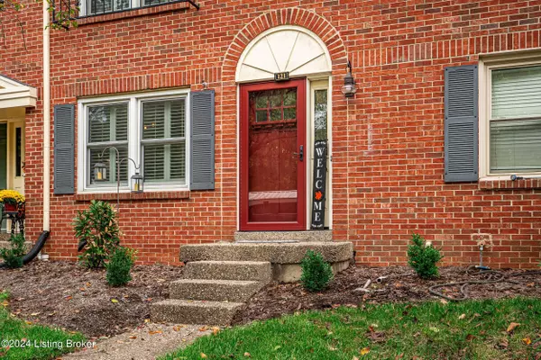 Sycamore, KY 40223,121 Sycamore Dr