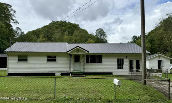 778 Upper Blackberry Rd, Ransom, KY 41558