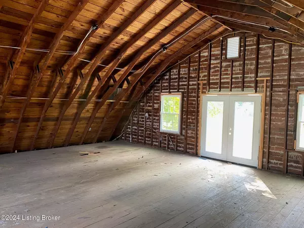 Louisville, KY 40214,5663 W Indian TRL