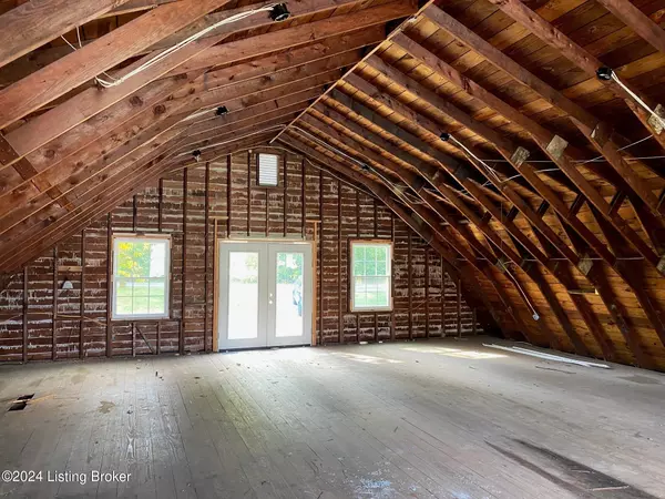 Louisville, KY 40214,5663 W Indian TRL