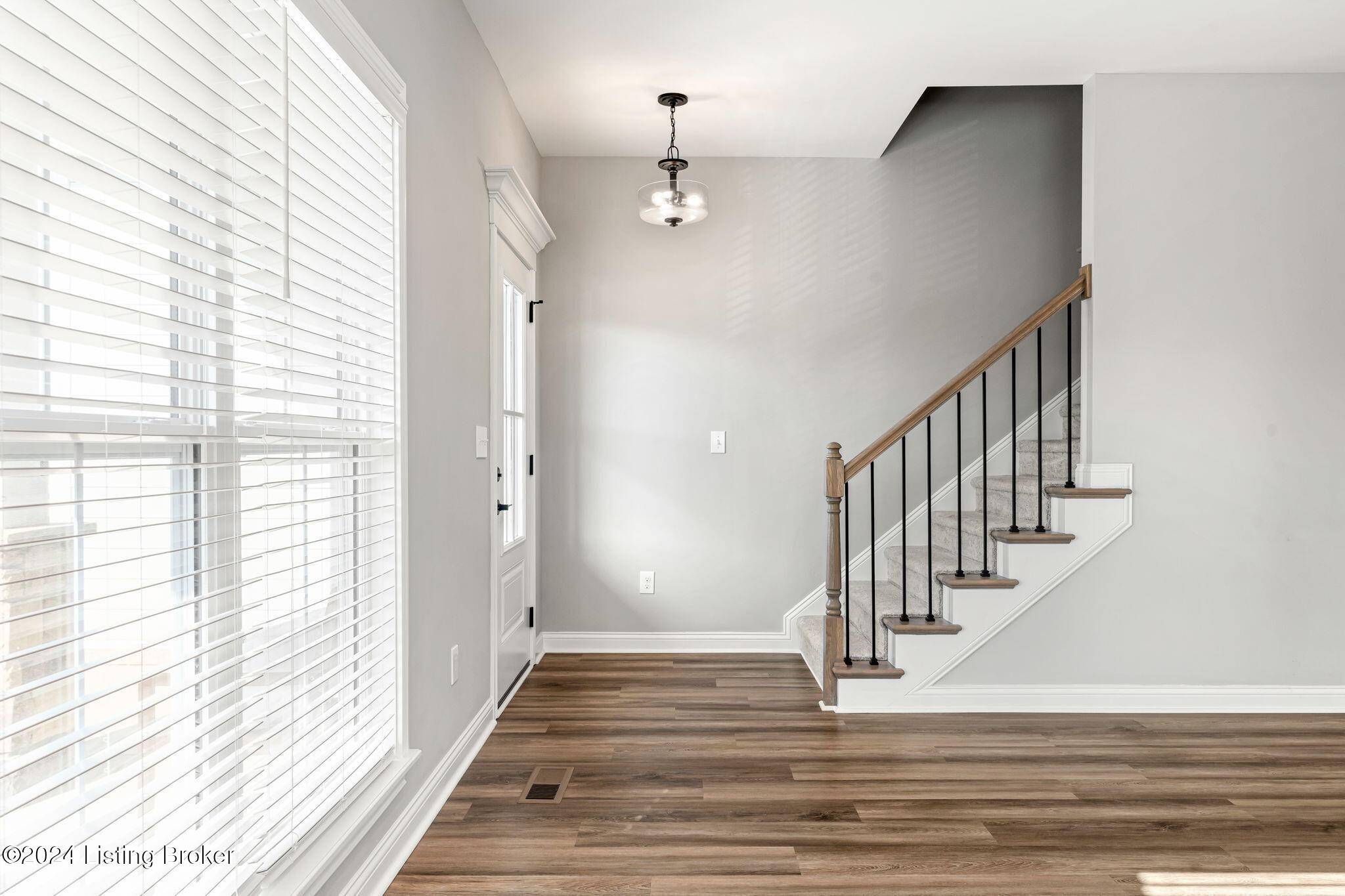 La Grange, KY 40031,2828 Alder Wood Ln