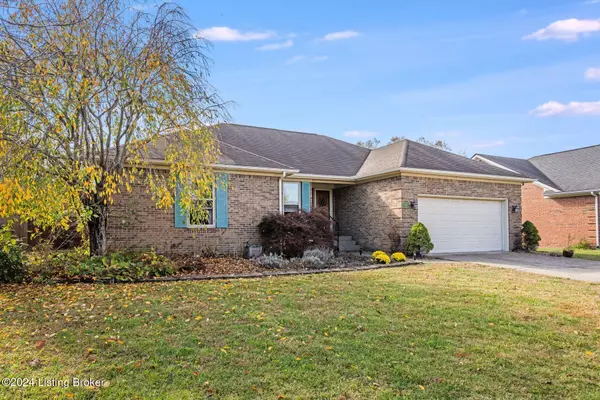 363 Shady Brook Ln, Louisville, KY 40229