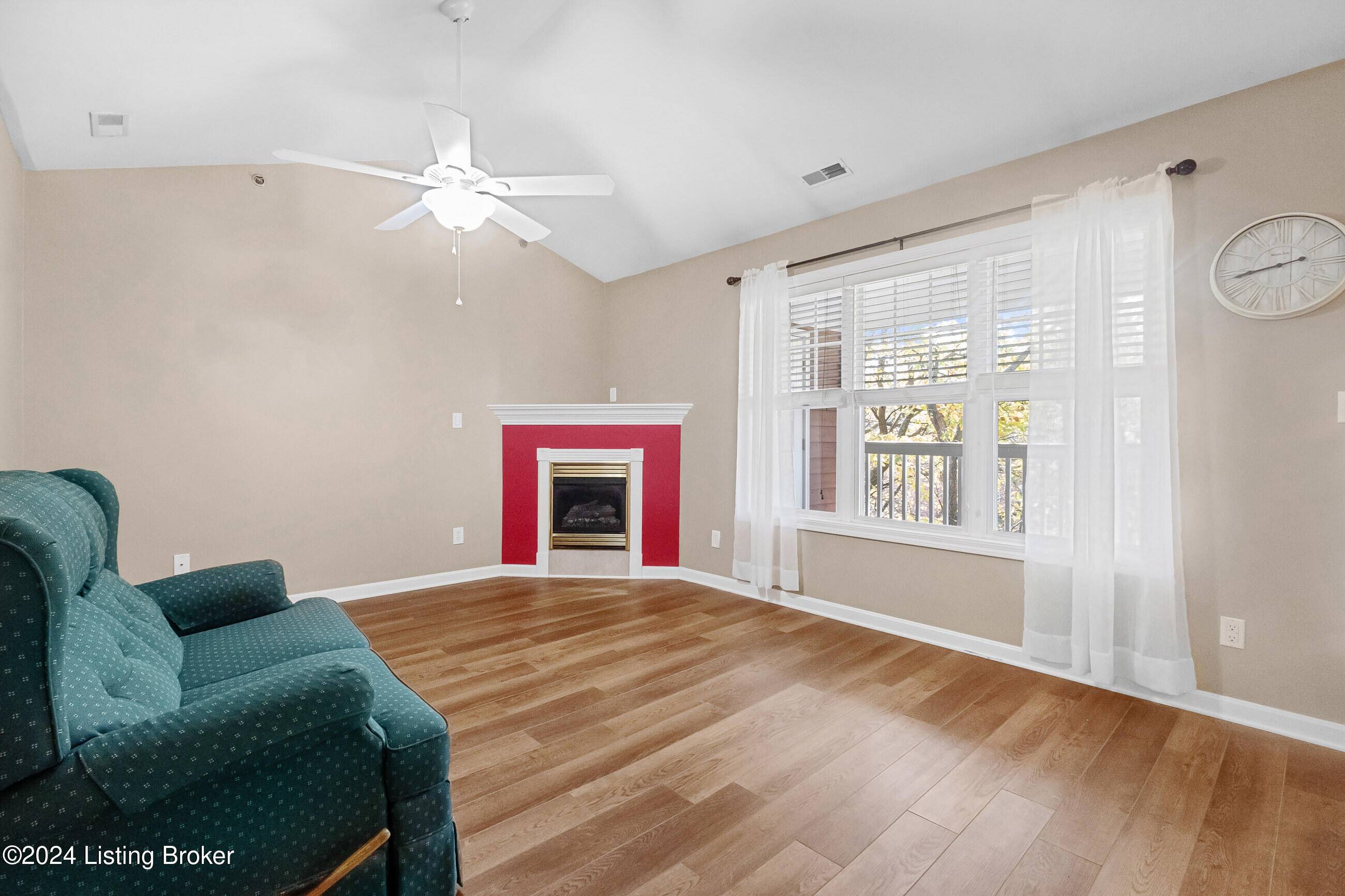 Louisville, KY 40220,3100 Beargrass Run Ct #207