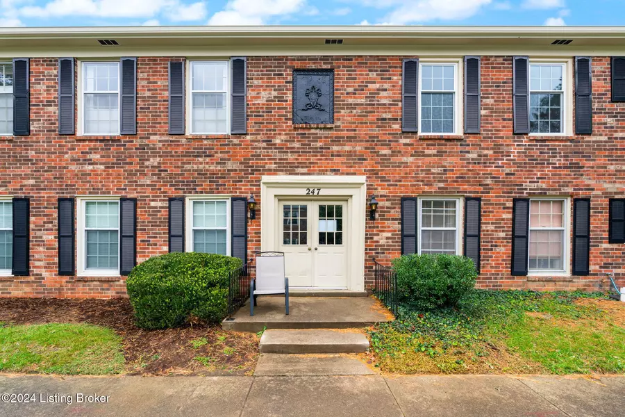 247 Salisbury SQ #103, Louisville, KY 40207