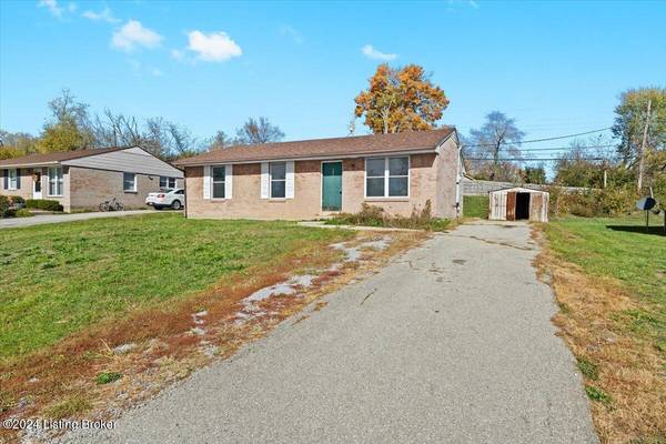 1725 Village Ln, Shelbyville, KY 40065