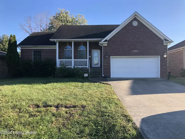 1570 Sadie Ln, Louisville, KY 40216