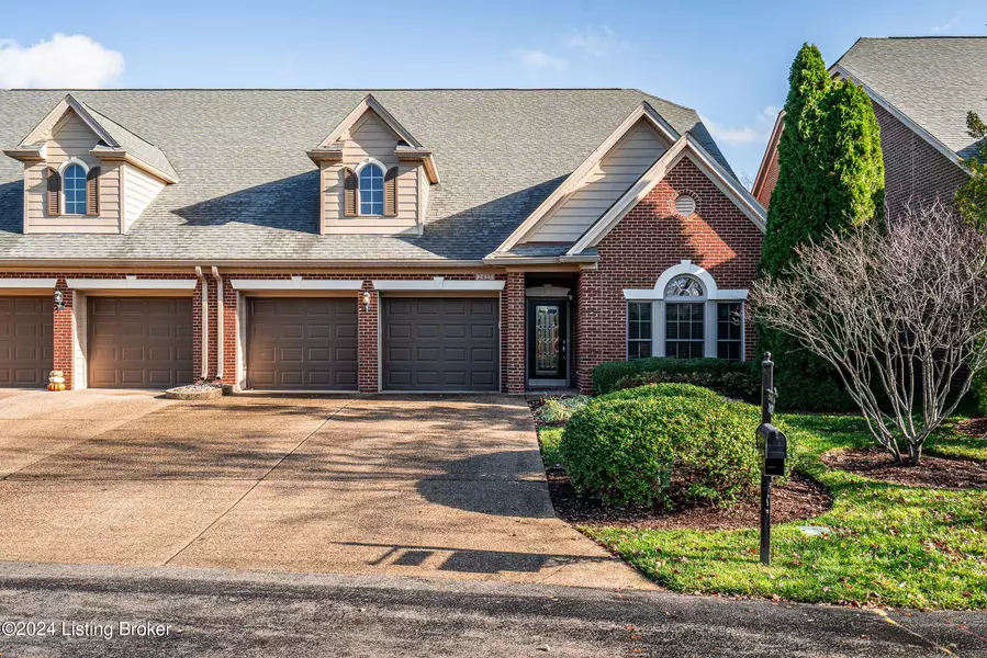 2427 Tradition Cir, Louisville, KY 40245