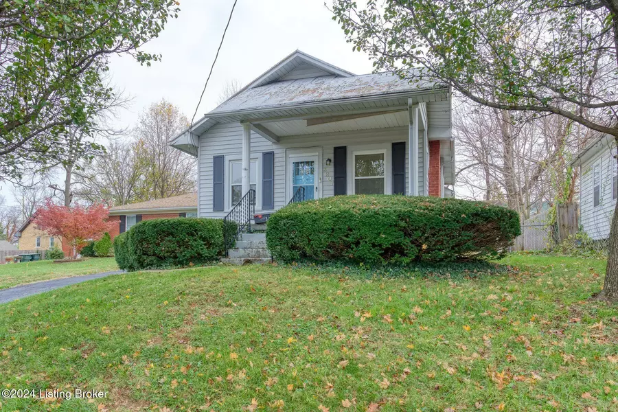 3207 Maple Rd, Louisville, KY 40299