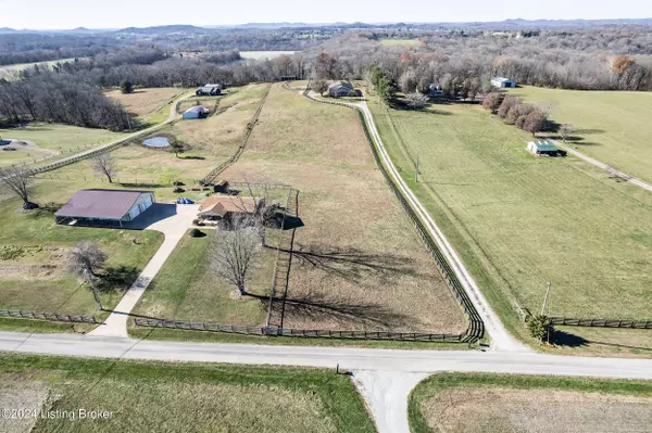 Bardstown, KY 40004,988 Hutchins Ln