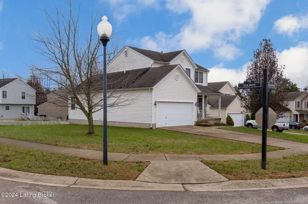 Louisville, KY 40228,10201 Red Clover Ct