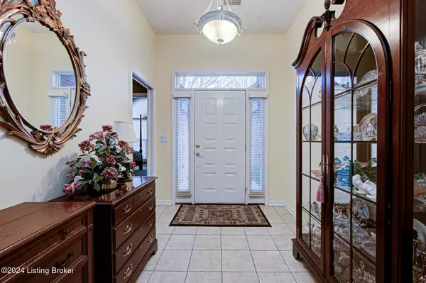 Louisville, KY 40299,10410 Dove Chase Cir