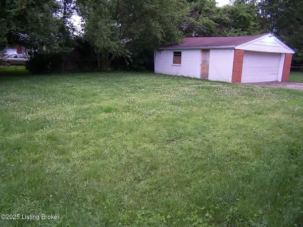 Louisville, KY 40216,2235 Thurman Dr
