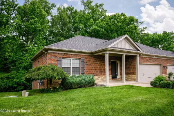 Louisville, KY 40216,6418 Clove Trace Cir