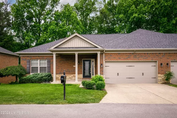 6418 Clove Trace Cir, Louisville, KY 40216