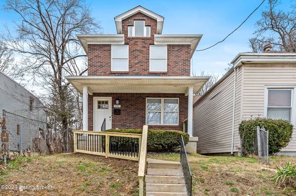 2707 W Madison St, Louisville, KY 40211