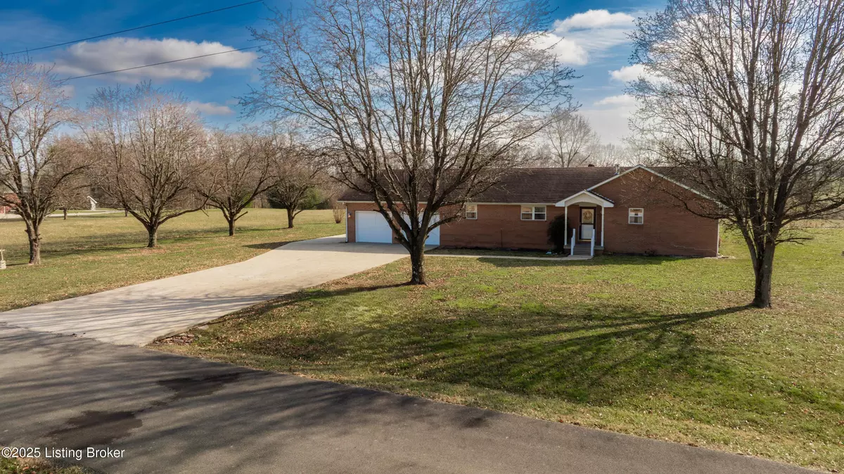 Russell Springs, KY 42642,137 Butcher Estates Dr