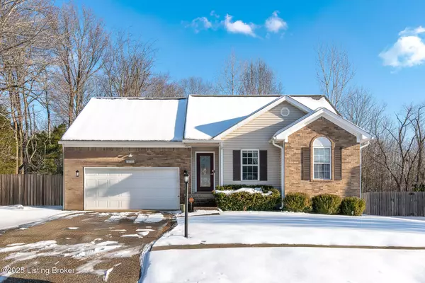 11115 Brook Bend Ct, Louisville, KY 40229