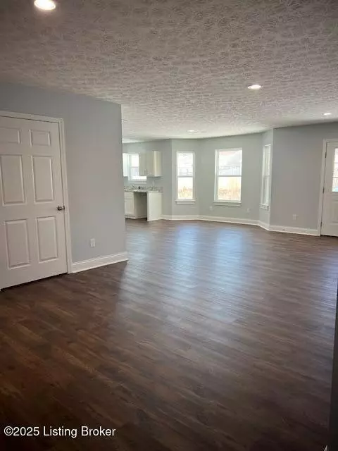 Louisville, KY 40216,5416 Mount Holyoke Dr