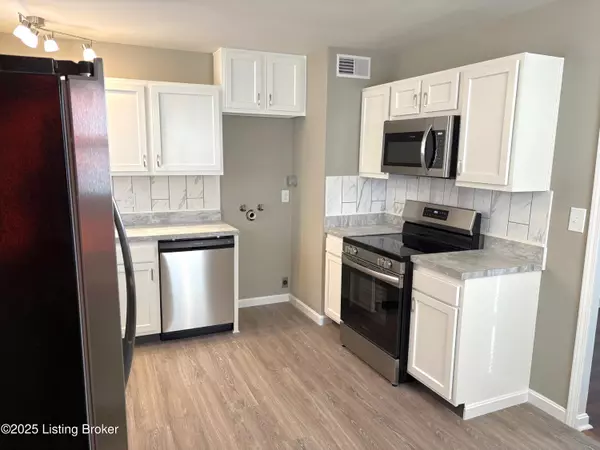 Fairdale, KY 40118,8608 Oglesby Ct