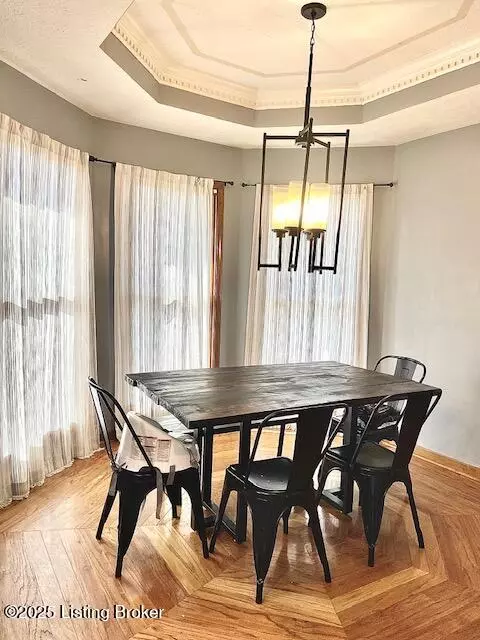 Louisville, KY 40272,6704 Black Locust WAY