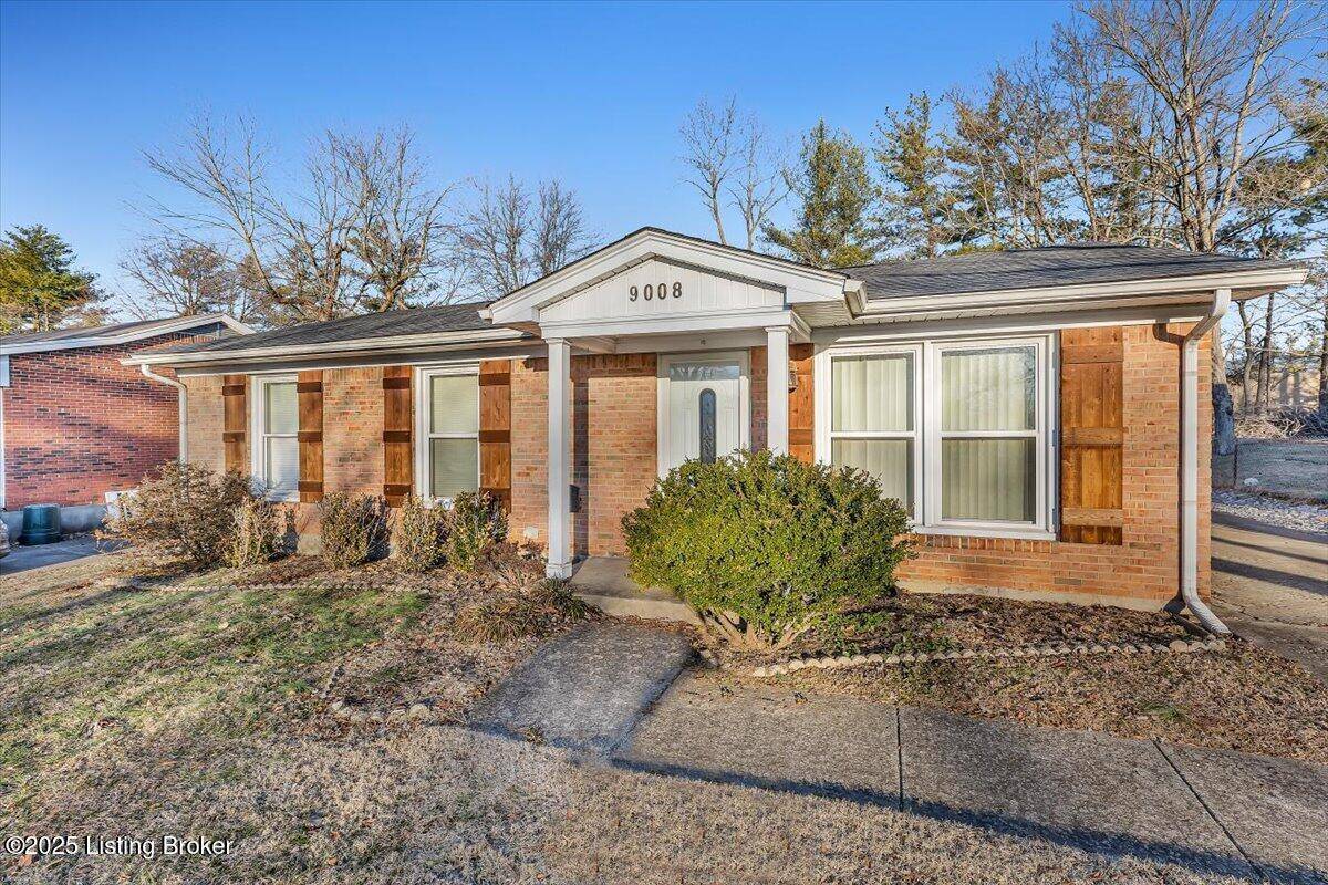 Louisville, KY 40229,9008 Lantana Dr