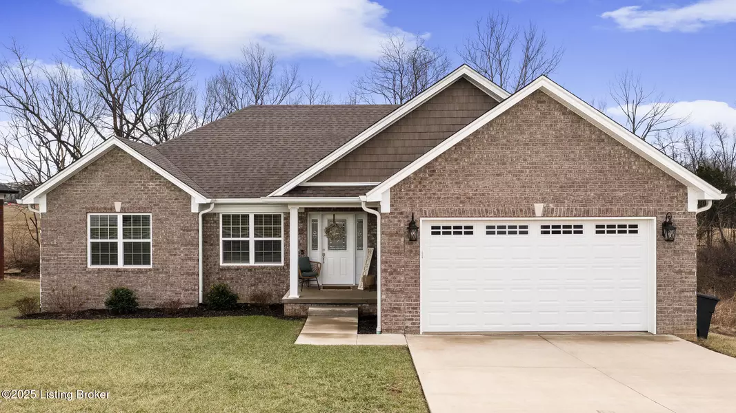 315 Oak Grove Dr, Bardstown, KY 40004