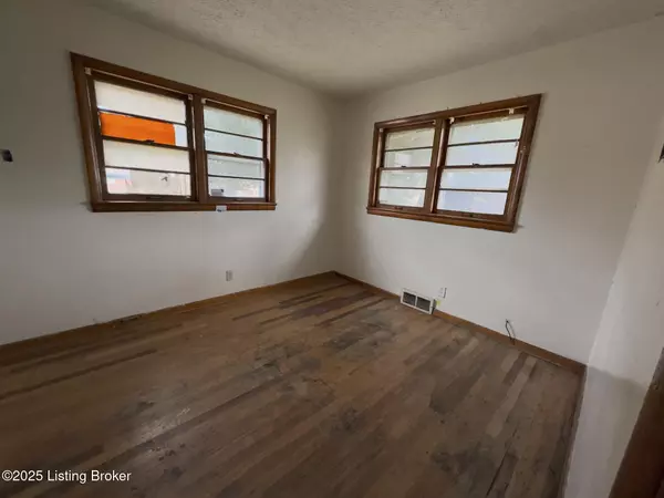 2613 Neblett Ave Louisville, KY 40216