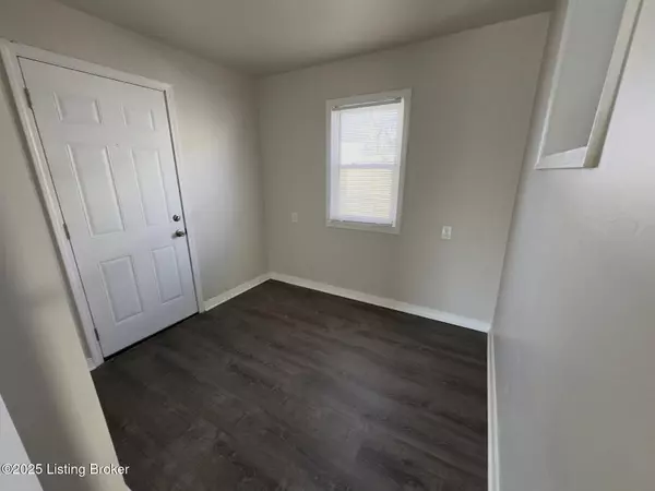 1274 Weller Ave Louisville, KY 40208