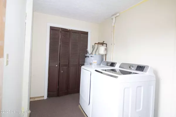 Campbellsville, KY 42718,98 Clark Road Rd