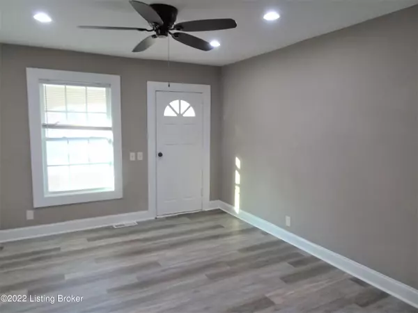 Louisville, KY 40213,1476 Belmar Dr